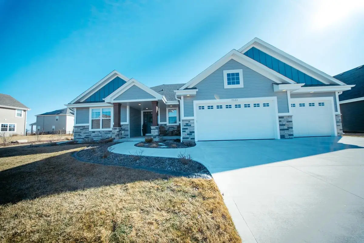 1533 Fay LANE, Oconomowoc, WI 53066 - #1