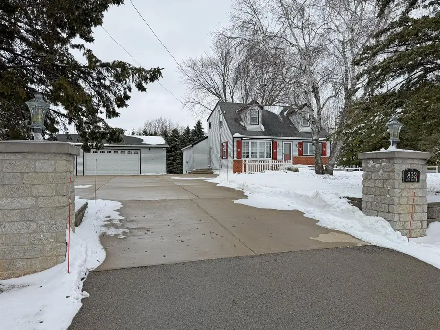 832 W Main STREET, West Bend, WI 53090 - #3