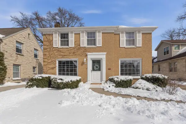 2416 N 91st STREET, Wauwatosa, WI 53226