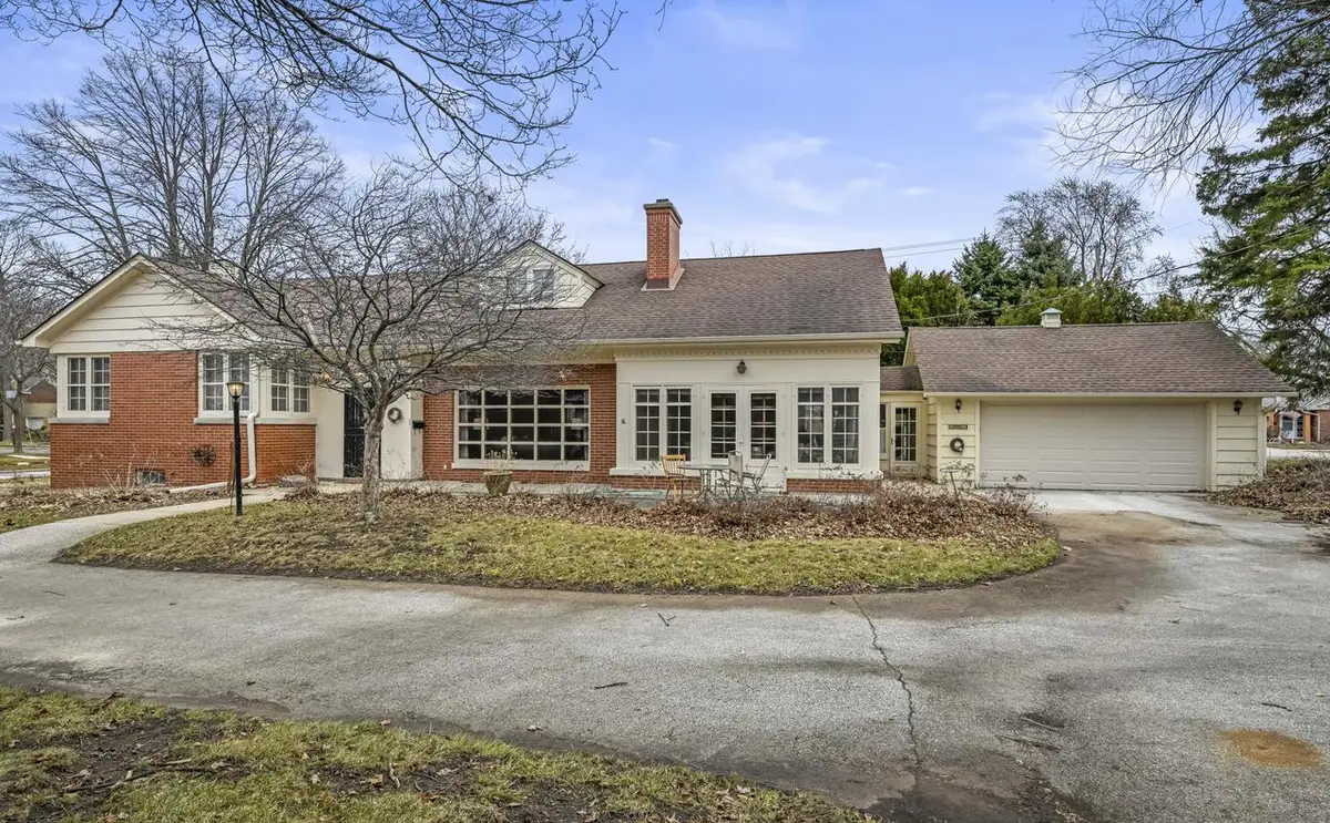 7009 Wellauer DRIVE, Wauwatosa, WI 53213 - #1