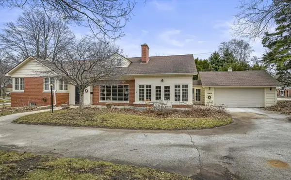 7009 Wellauer DRIVE, Wauwatosa, WI 53213