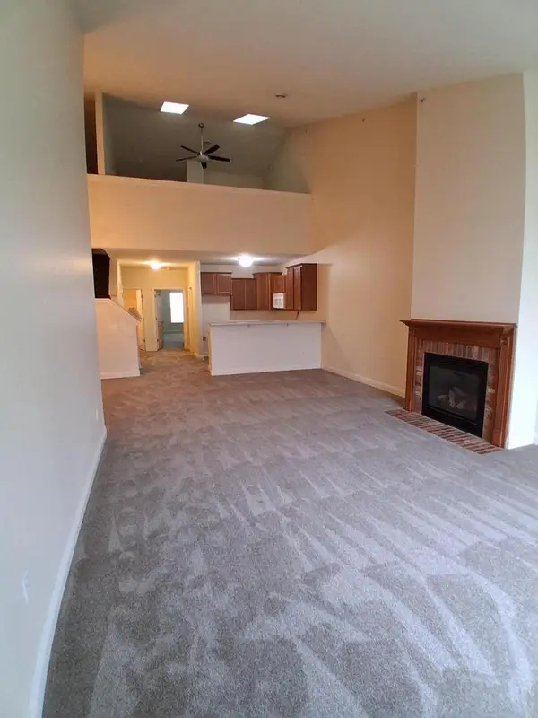 2135 Rainbow Lake LANE #124, West Bend, WI 53090