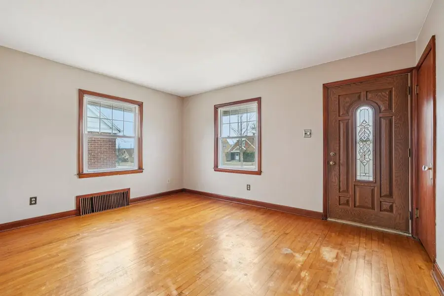 3622 S 16th STREET, Milwaukee, WI 53221 - #2