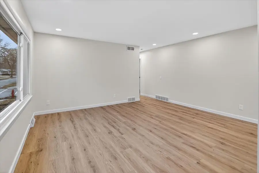 130 Buckingham LANE, Madison, WI 53714 - #3