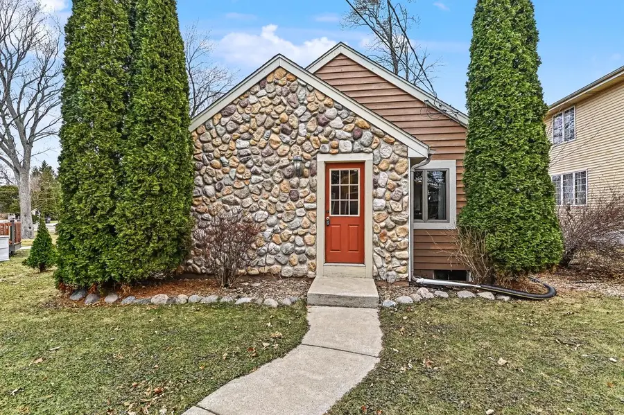 7307 West View DRIVE, Wind Lake, WI 53185 - #2