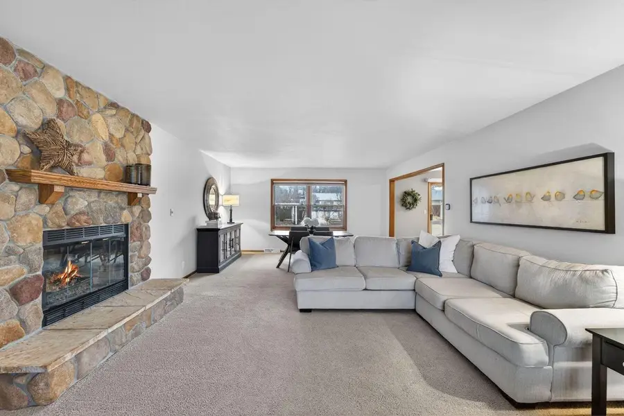 8465 S Heritage COURT, Oak Creek, WI 53154 - #2