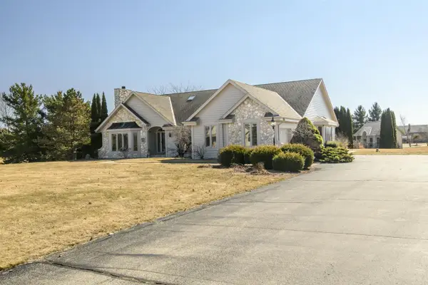 S88W34777 Nesting LANE, Eagle, WI 53119