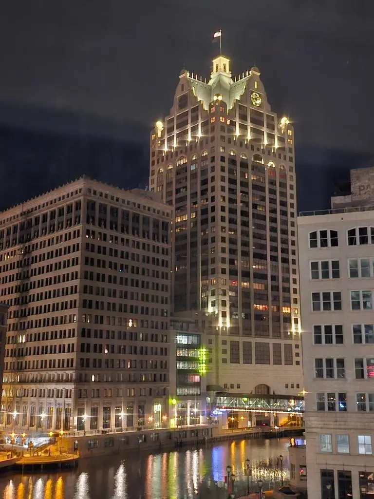 108 W Wells STREET #4C, Milwaukee, WI 53203 - #2