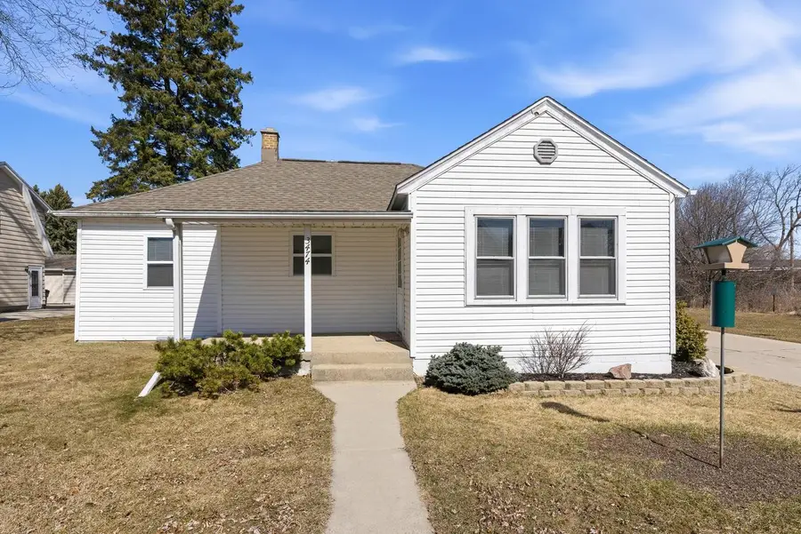 3474 E Sivyer AVENUE, Saint Francis, WI 53235 - #2