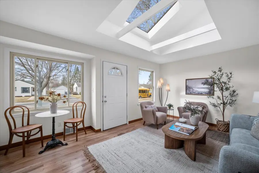 W166N8430 Dardis AVENUE, Menomonee Falls, WI 53051 - #3