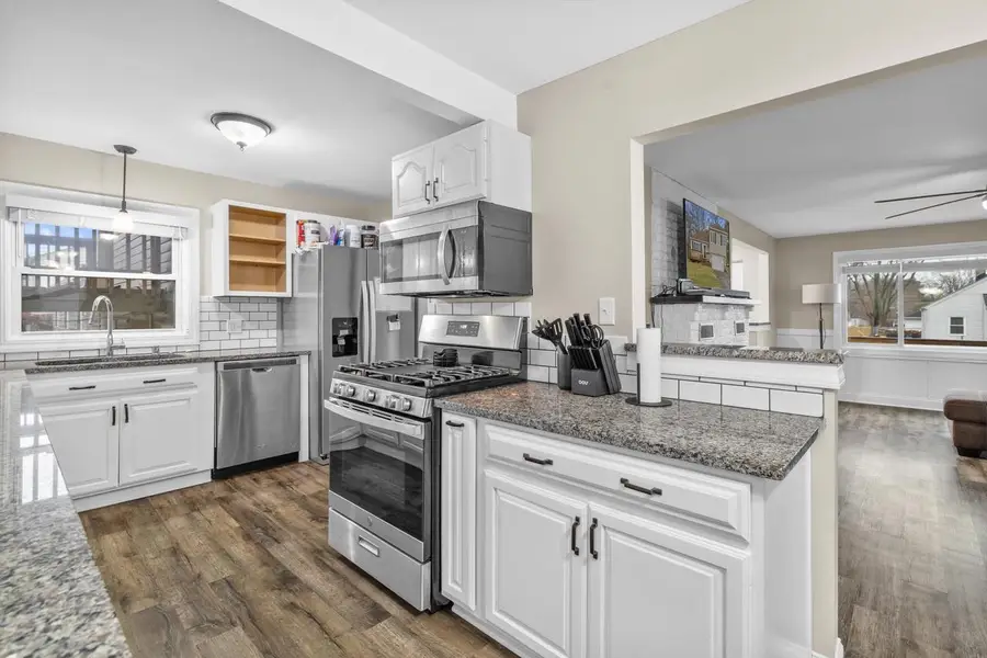 11220 11th AVENUE, Pleasant Prairie, WI 53158 - #2