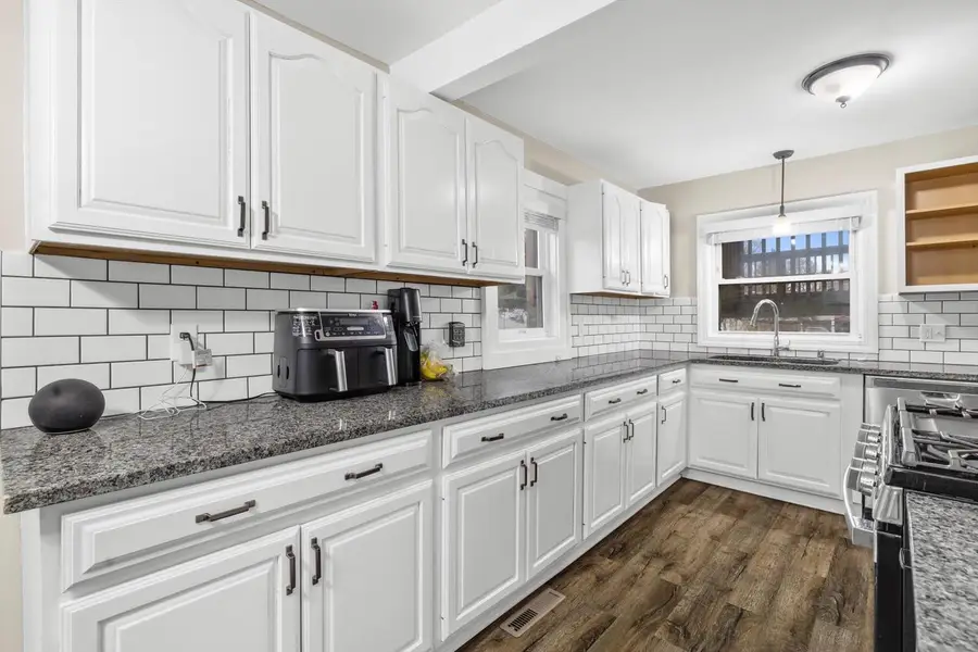 11220 11th AVENUE, Pleasant Prairie, WI 53158 - #3