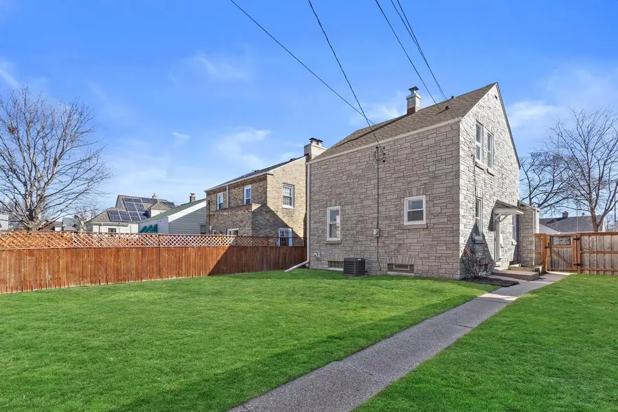 3223 S 25th STREET, Milwaukee, WI 53215 - #2