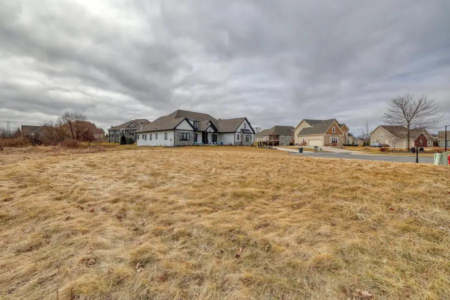 N57W19673 HOLLY COURT, Menomonee Falls, WI 53051 - #2