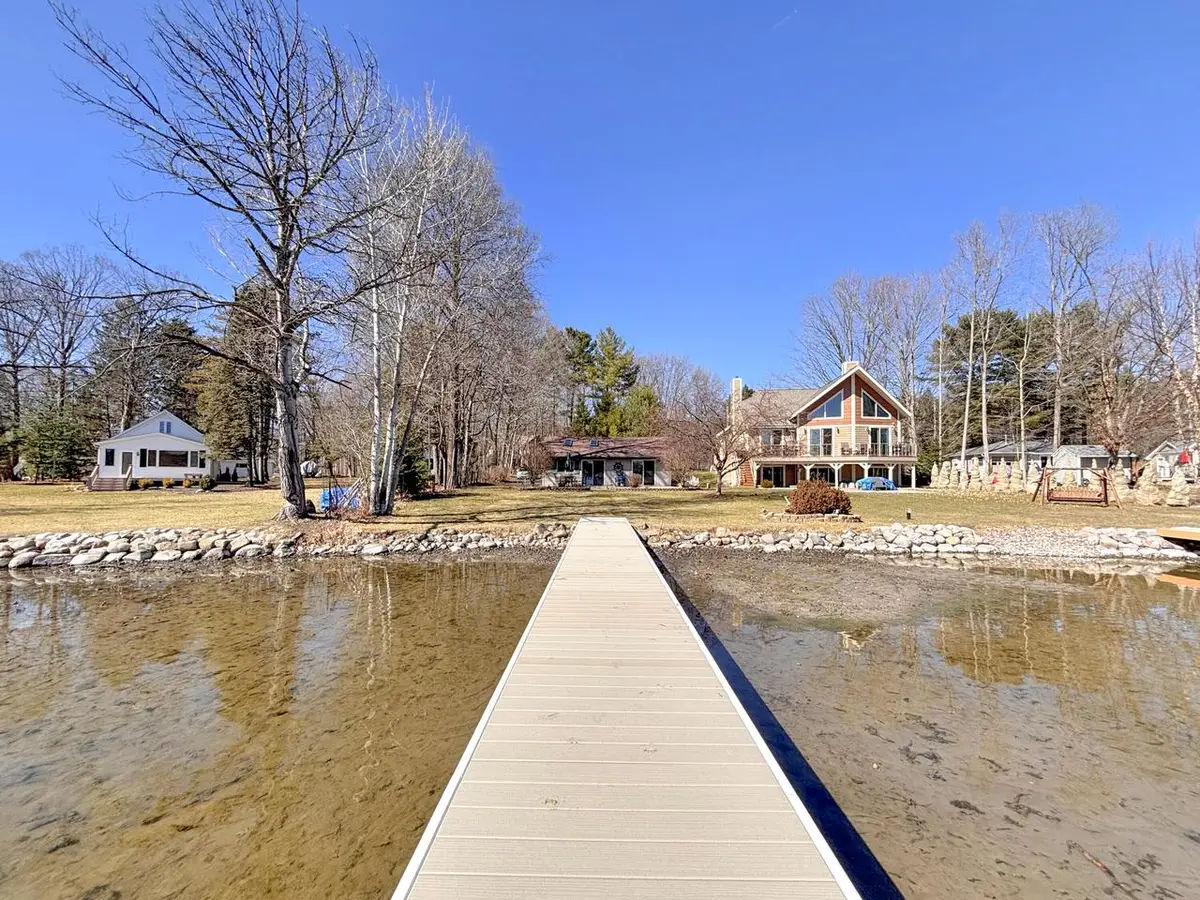 W336N6496 Lakeview DRIVE, Oconomowoc, WI 53066 - #1