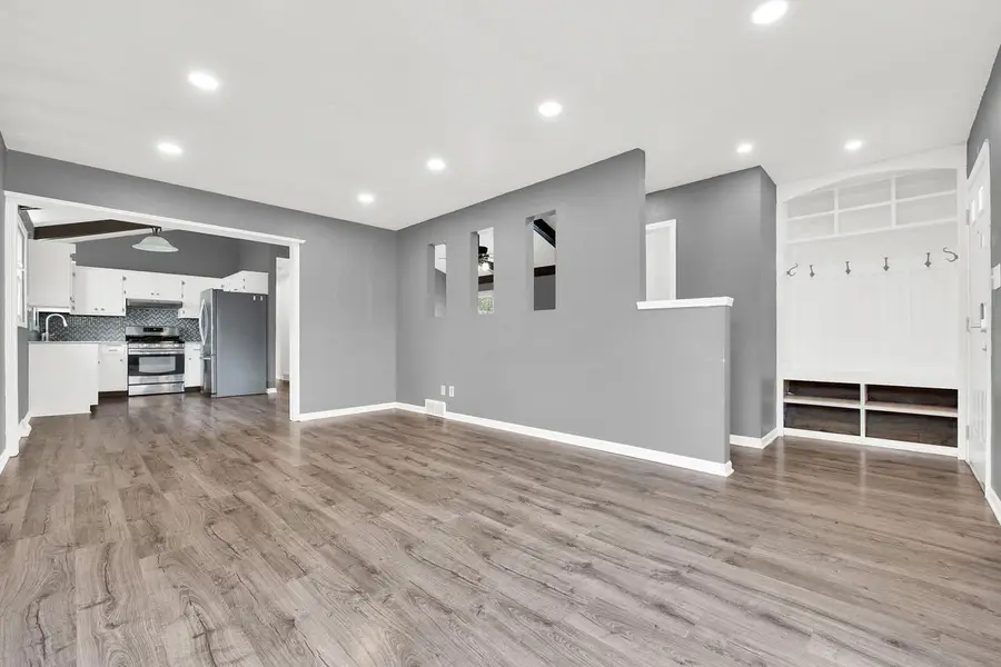 7679 S Lenox AVENUE, Oak Creek, WI 53154 - #3