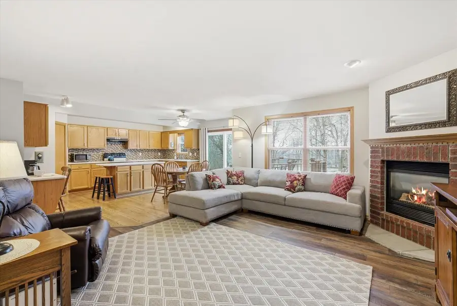 944 Ridgeway CIRCLE, Fredonia, WI 53021 - #2