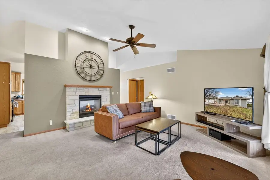 8910 S River Edge DRIVE, Oak Creek, WI 53154 - #3