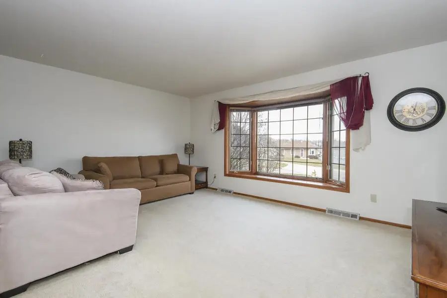 2411 Royal COURT, Waukesha, WI 53188 - #3