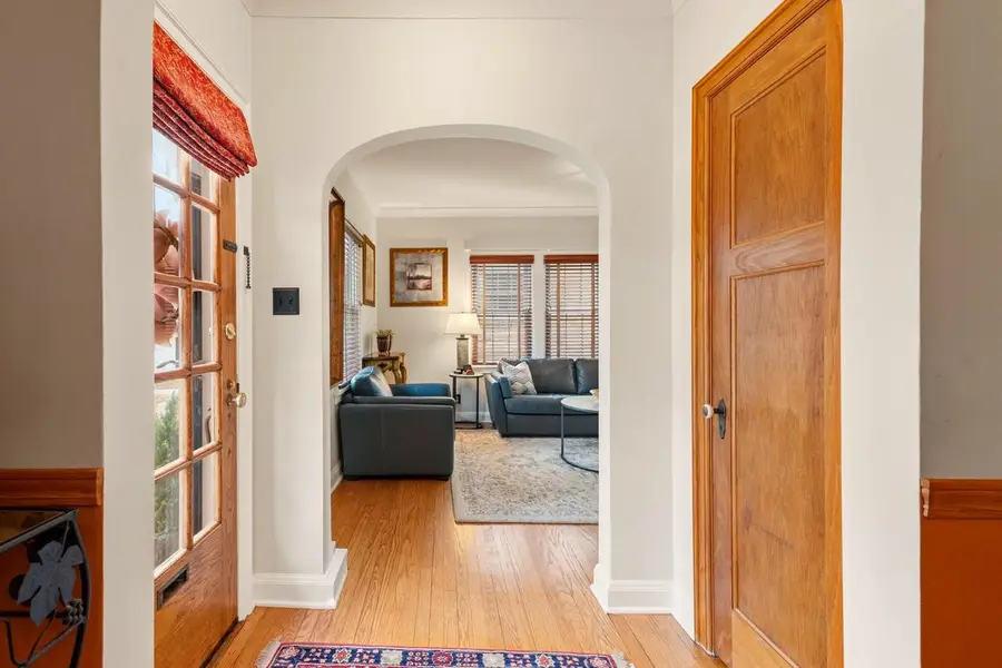 4771 N Woodruff AVENUE, Whitefish Bay, WI 53211 - #2