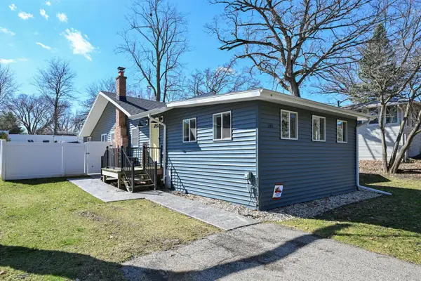 W145 Hilltop ROAD, Genoa City, WI 53128