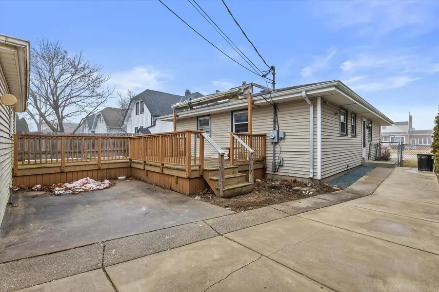 1625 Monroe AVENUE, South Milwaukee, WI 53172 - #2