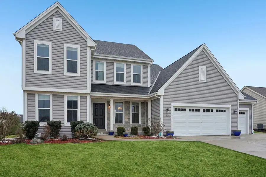 609 Westlawn Avenue, Mukwonago, WI 53149 - #2