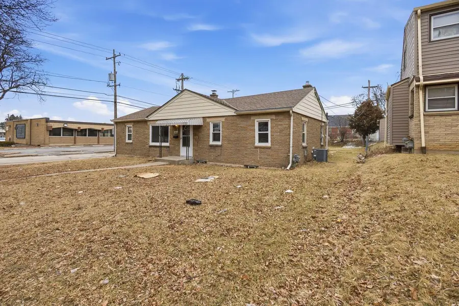 3956 N 75th STREET, Milwaukee, WI 53216 - #2