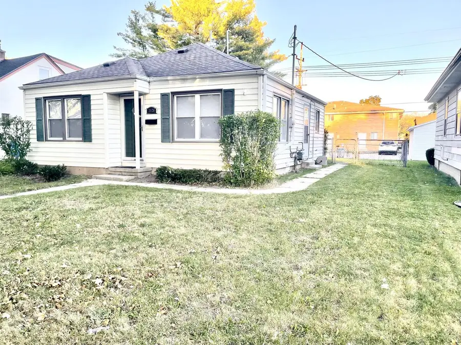 3526 N 77th STREET, Milwaukee, WI 53222 - #2