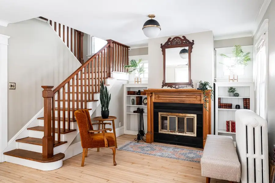 2965 N Downer AVENUE, Milwaukee, WI 53211 - #2