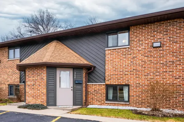 637 Meadow LANE #208, Burlington, WI 53105