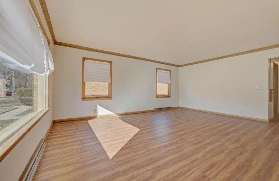 5136 N 69th STREET, Milwaukee, WI 53218 - #3