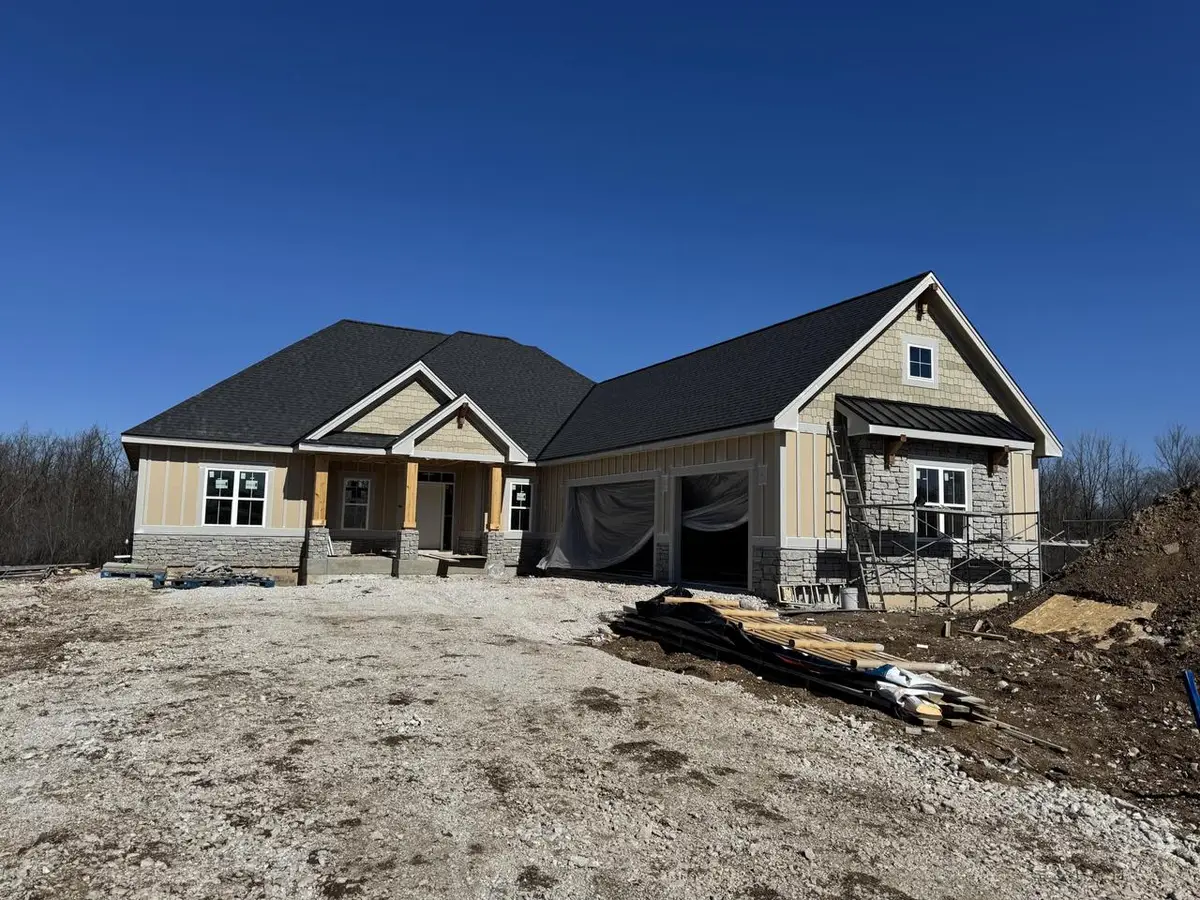 N51W18906 Quietwood DRIVE, Lannon, WI 53046 - #1