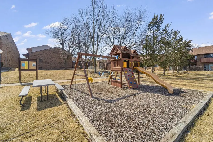 9061 N Park Plaza COURT, Brown Deer, WI 53223 - #2