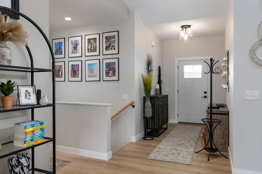 1909 Arches DRIVE, Holmen, WI 54636 - #2