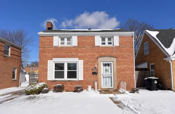 2324 Gilson STREET, Racine, WI 53403