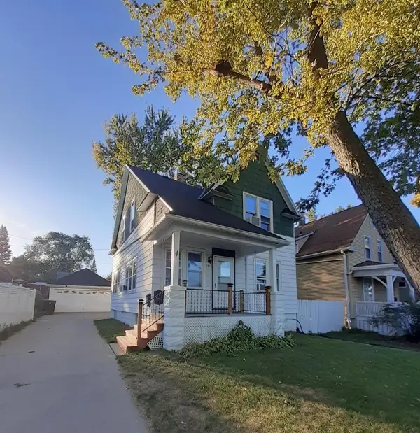 2615 N Wauwatosa AVENUE, Wauwatosa, WI 53213