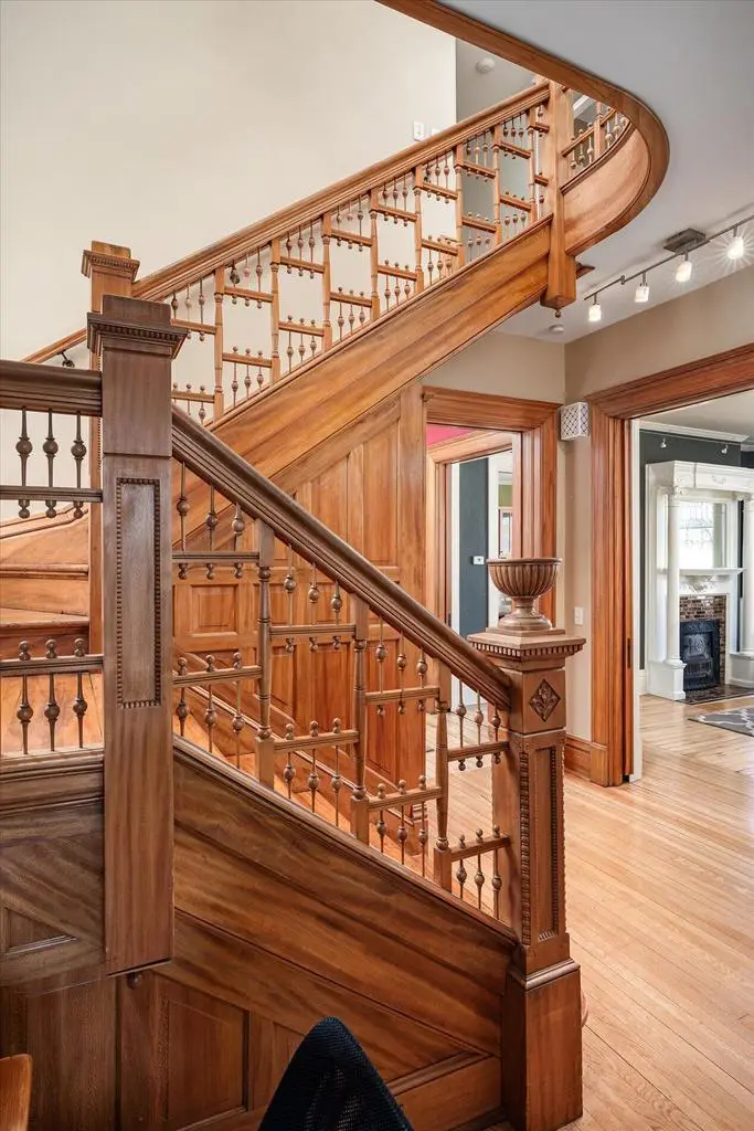 207 E Jefferson STREET, Viroqua, WI 54665 - #3