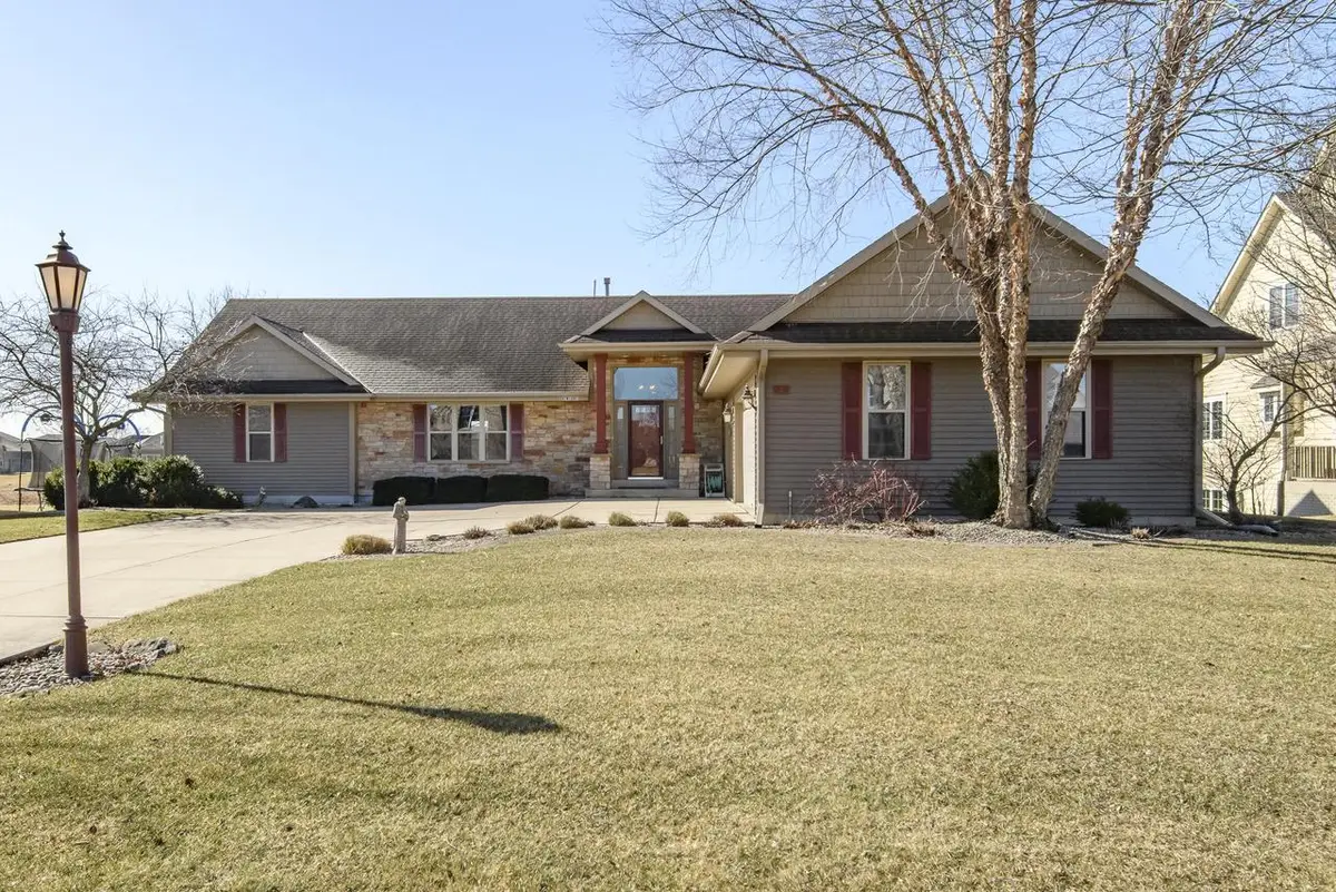 S97W13801 Stonebridge WAY, Muskego, WI 53150 - #1