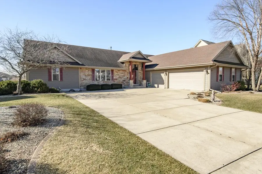 S97W13801 Stonebridge WAY, Muskego, WI 53150 - #2