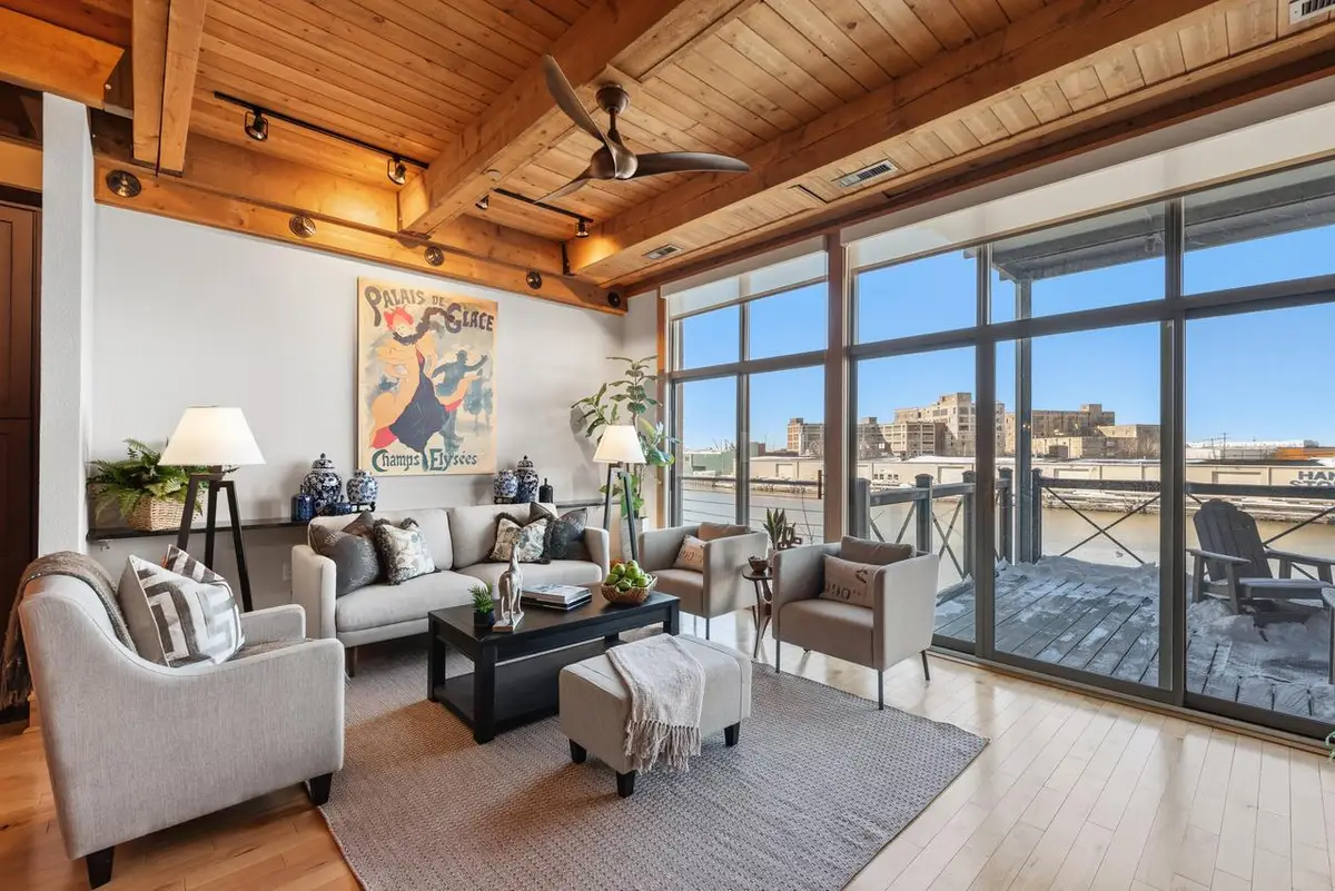 541 E Erie STREET #215, Milwaukee, WI 53202 - #1