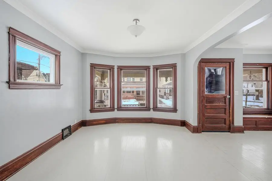 4722 W Garfield AVENUE, Milwaukee, WI 53208 - #2