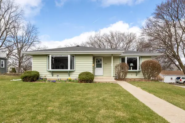 200 S Greenfield AVENUE, Waukesha, WI 53186