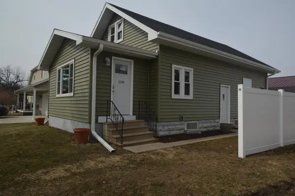 109 Roberts STREET W, Holmen, WI 54636