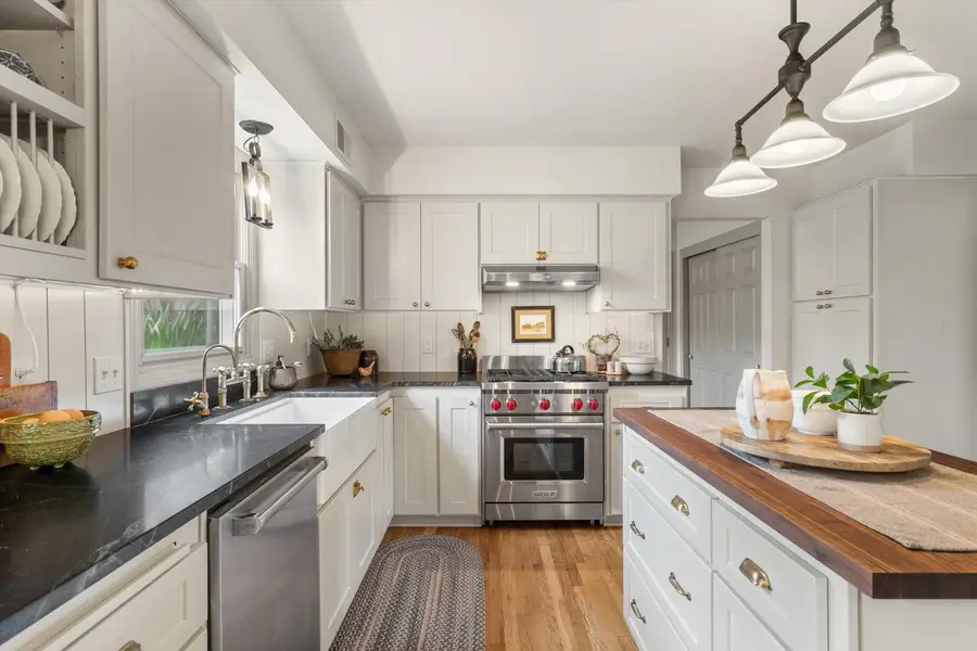 W254S7310 Glenview DRIVE, Waukesha, WI 53189 - #2