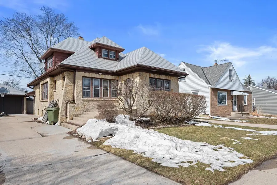 3349 N 92nd STREET, Milwaukee, WI 53222 - #2