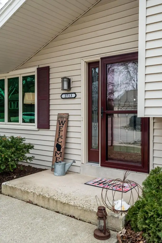 2713 Lancaster DRIVE, Waukesha, WI 53188 - #3