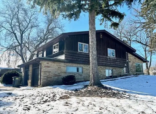 S103W19367 Kelsey DRIVE, Muskego, WI 53150 - #1