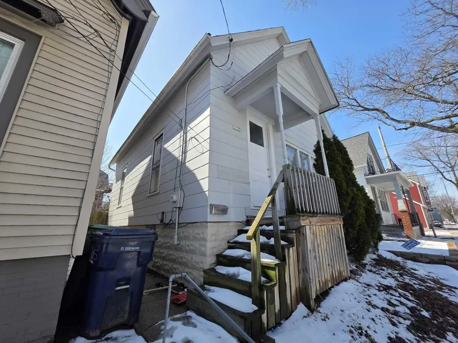 1125 E Clarke STREET, Milwaukee, WI 53212 - #2