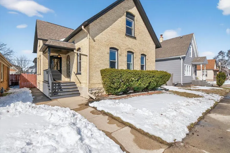 2220 Green STREET, Racine, WI 53402 - #2